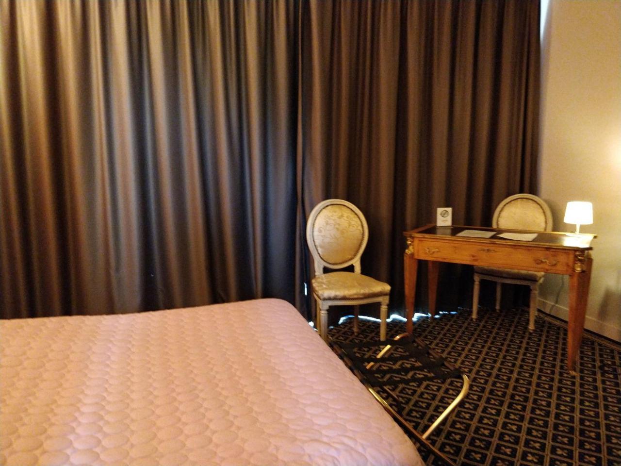 Hotel Fleur De Lys Bailleul  Kültér fotó